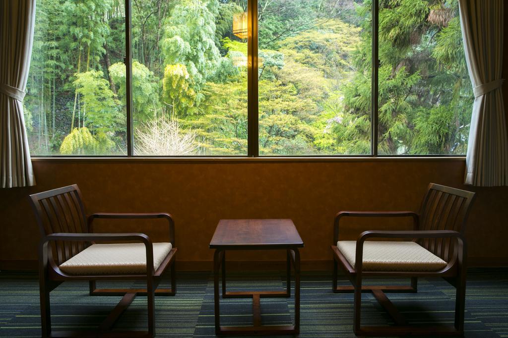 Yugawara-Onsen Komachikan Екстер'єр фото